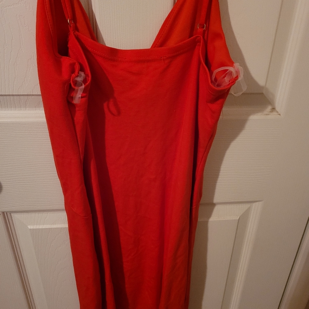 Dress - Picture 4 of 4